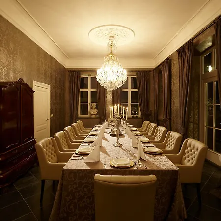 فيلة Aan De Hammermolen Neer